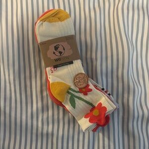Capri Socks - Multicolor Floral Design